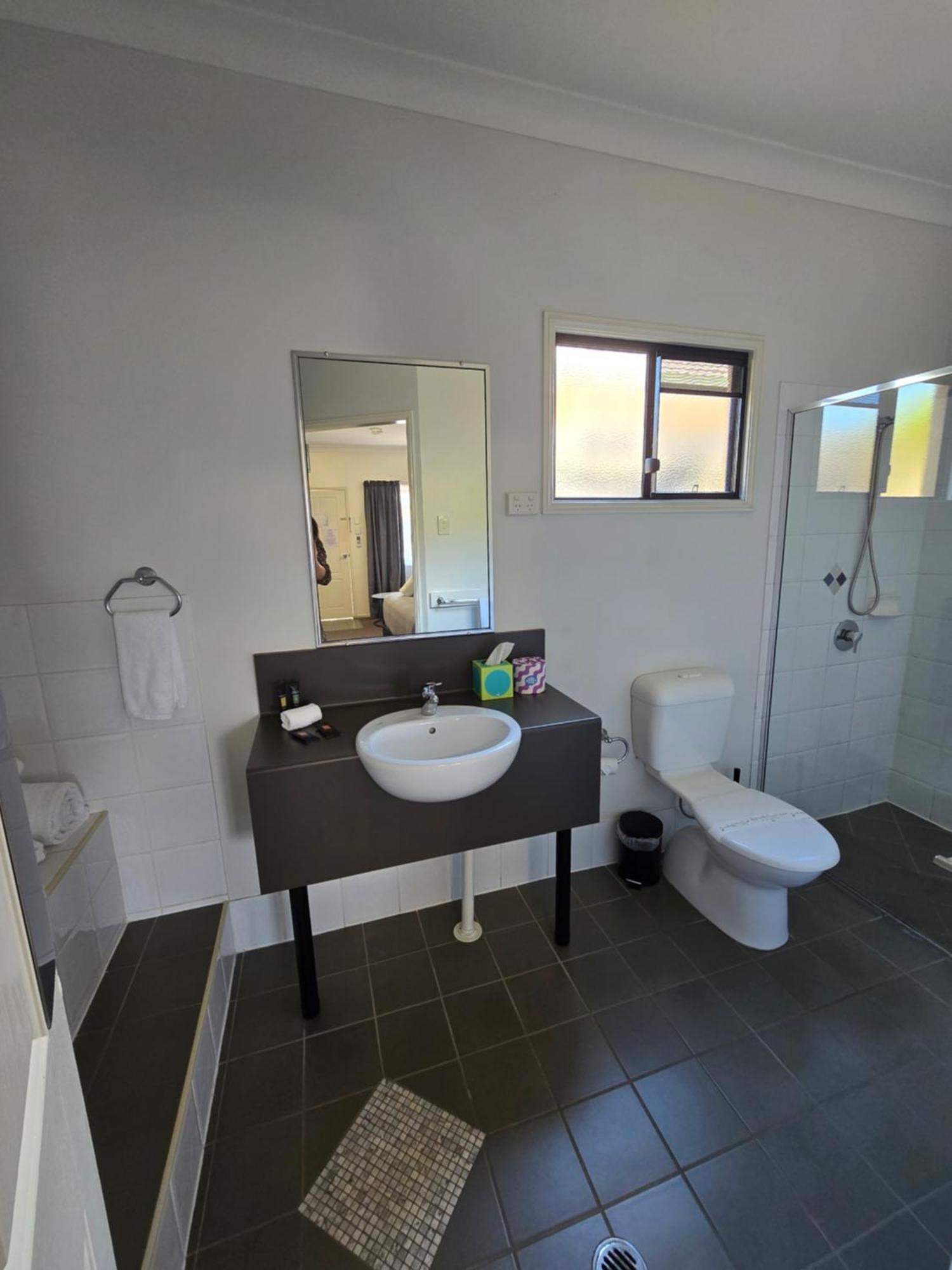 Ascot Lodge Motor Inn Kingaroy Exterior foto